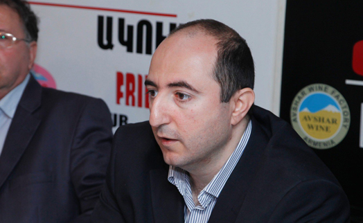 Артак Манукян избран новым членом совета ЦБ Армении