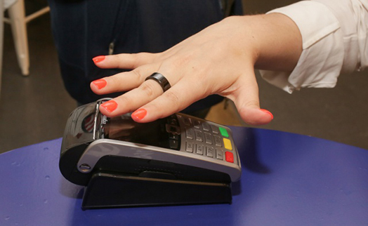 Visa представила «умное» кольцо для оплаты покупок