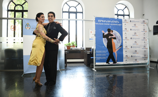 Клиенты Конверс Банка первыми получат возможность  посмотреть аргентинское танго