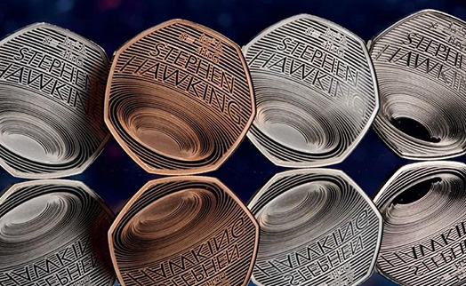 Монету с черной дырой в память о Стивене Хокинге выпустили в Британии