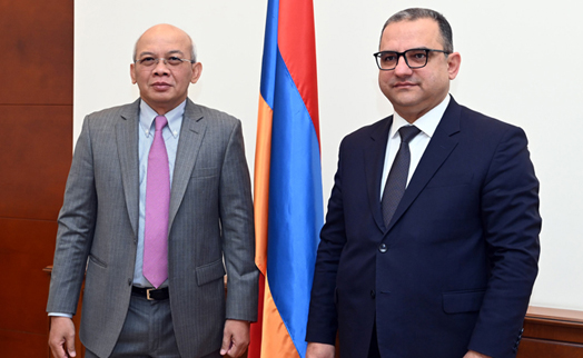 В Минфине Армении обсудили программы сотрудничества с Азиатским банком развития