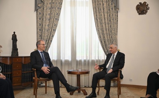 Вице-премьер Армении и замдиректора МВФ обсудили вопросы сотрудничества